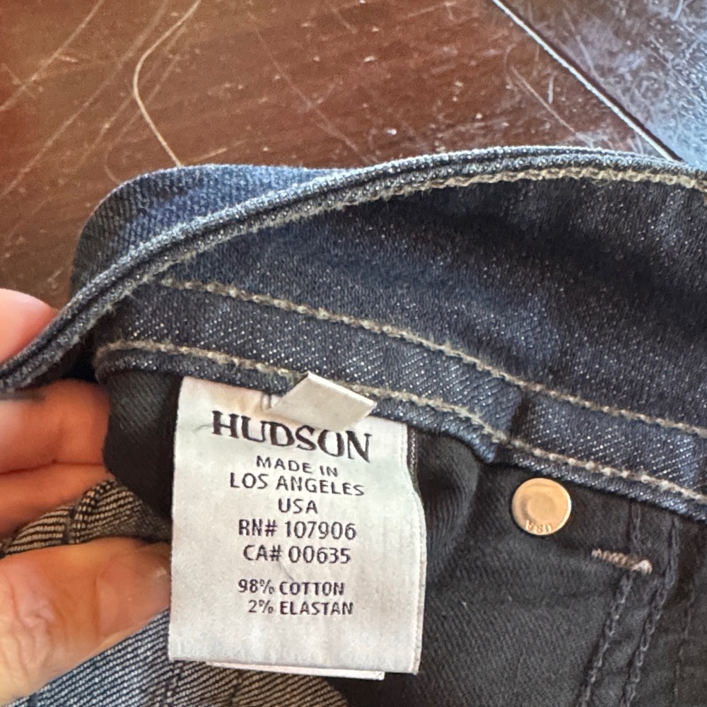 Hudson women’s Dark Wash Denim Jeans size  27